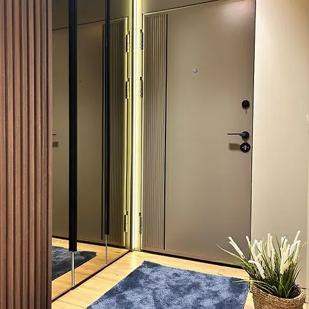 Grand Diker Port Apartment *