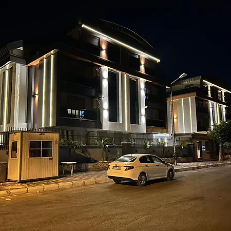 Grand Diker Port Apartment *