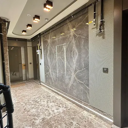 Grand Diker Port Apartment *